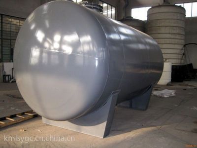 昆明油罐廠專業(yè)制作各類儲油罐，聯(lián)系電話15912127707，價格實惠